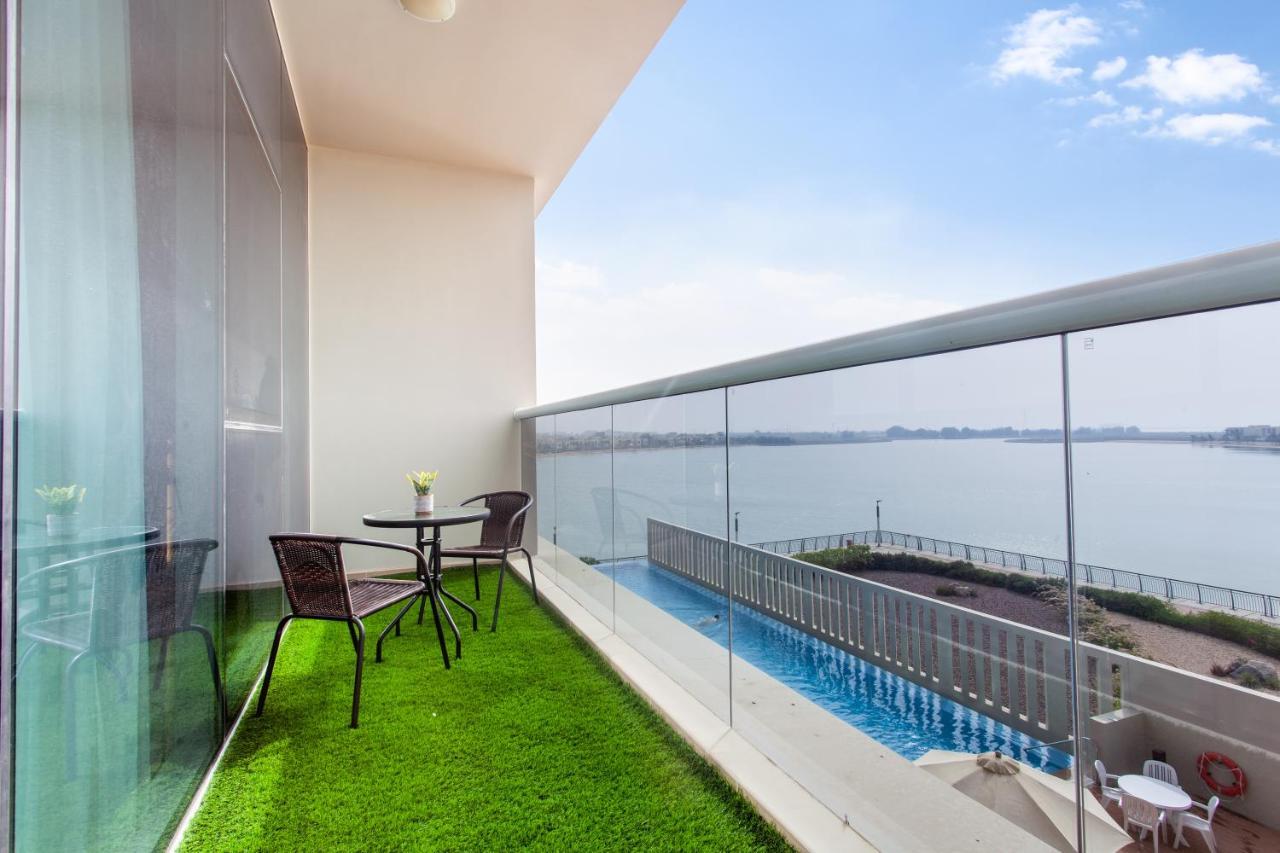 Live Here, Enjoy Waters Of Arabian Gulf Ras al-Khaimah Exterior photo